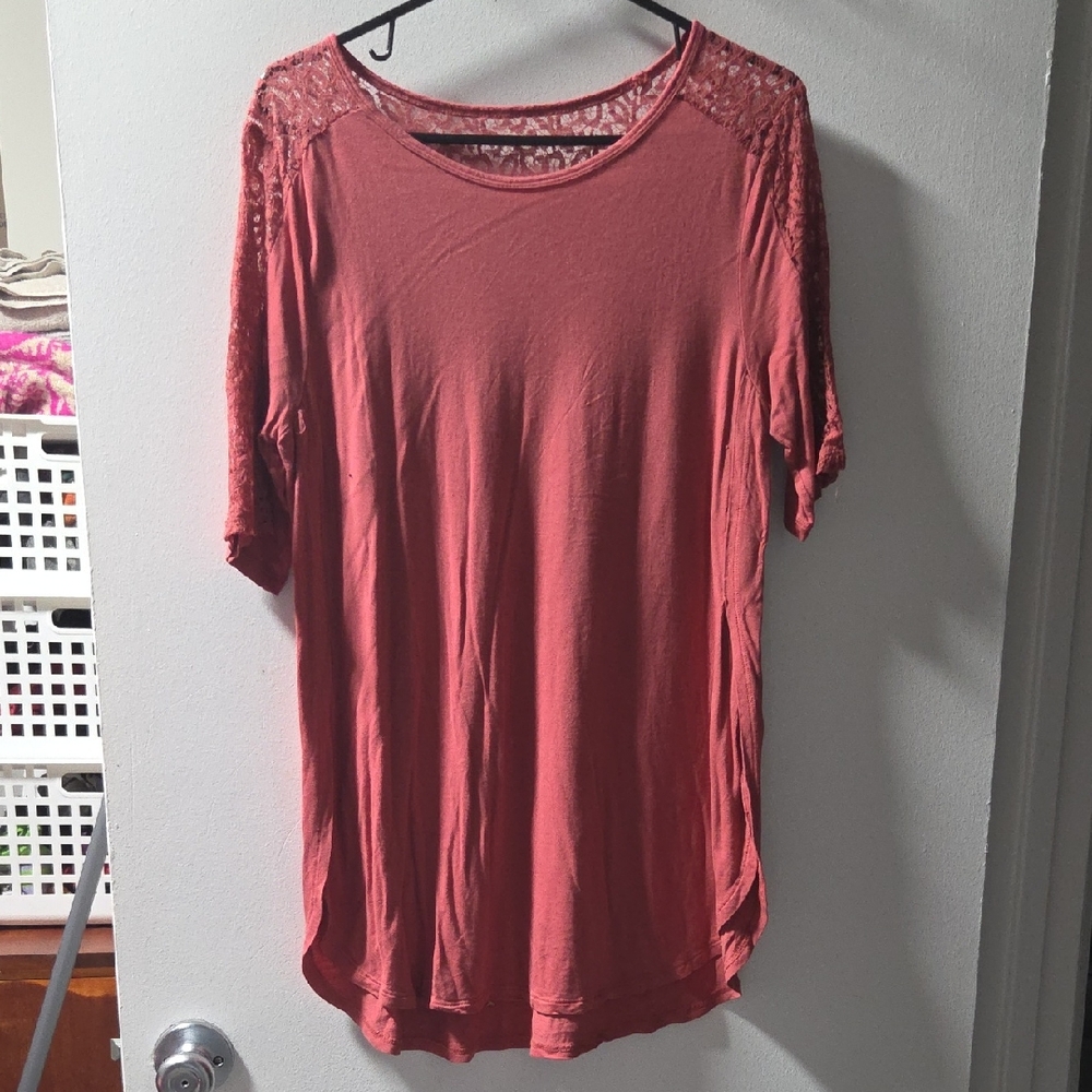 Women's Short Sleeve Lace Top - Dusty Rose
